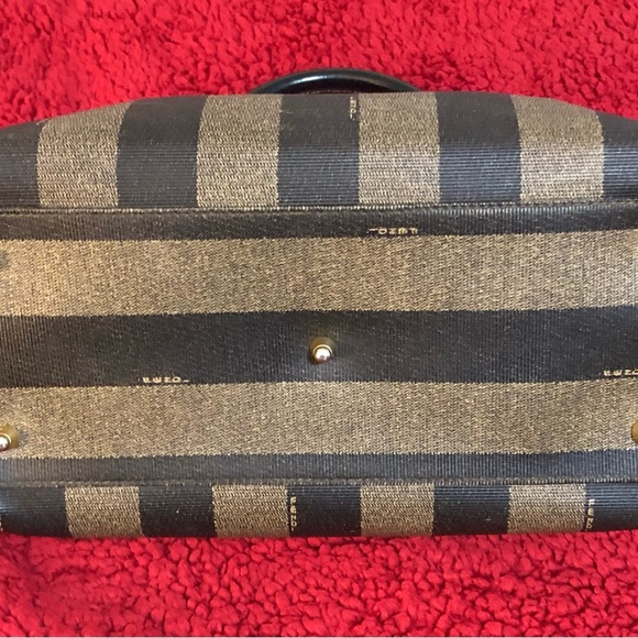 FENDI AUTHENTIC PEQUIN BOSTON BAG. EUC. - Picture 11 of 12